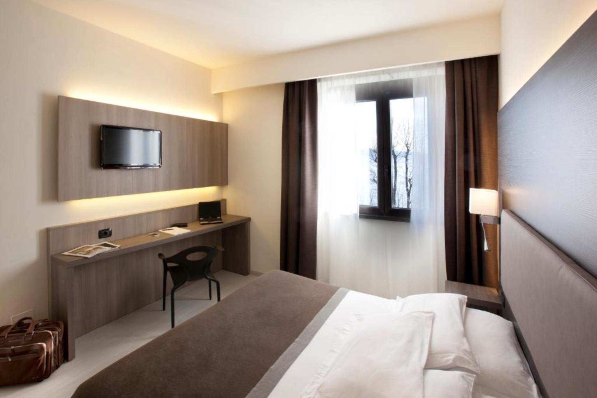 Giardino Hotel Arona